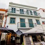 Artist Loft - Modern In Historic Old Town