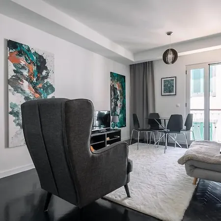 Artist Loft - Modern In Historic Old Town 푼샬