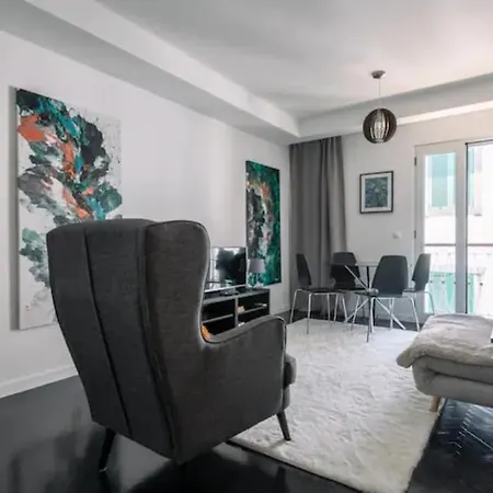 شقة Artist Loft - Modern In Historic Old Town