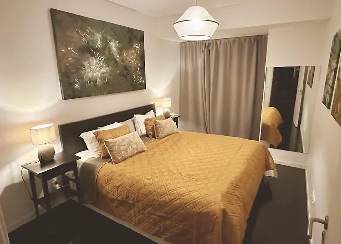 Artist Loft - Modern In Historic Old Town Apartament *