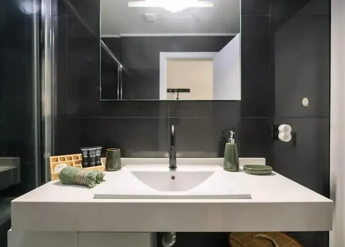 Apartament Artist Loft - Modern In Historic Old Town Funchal (Madeira)